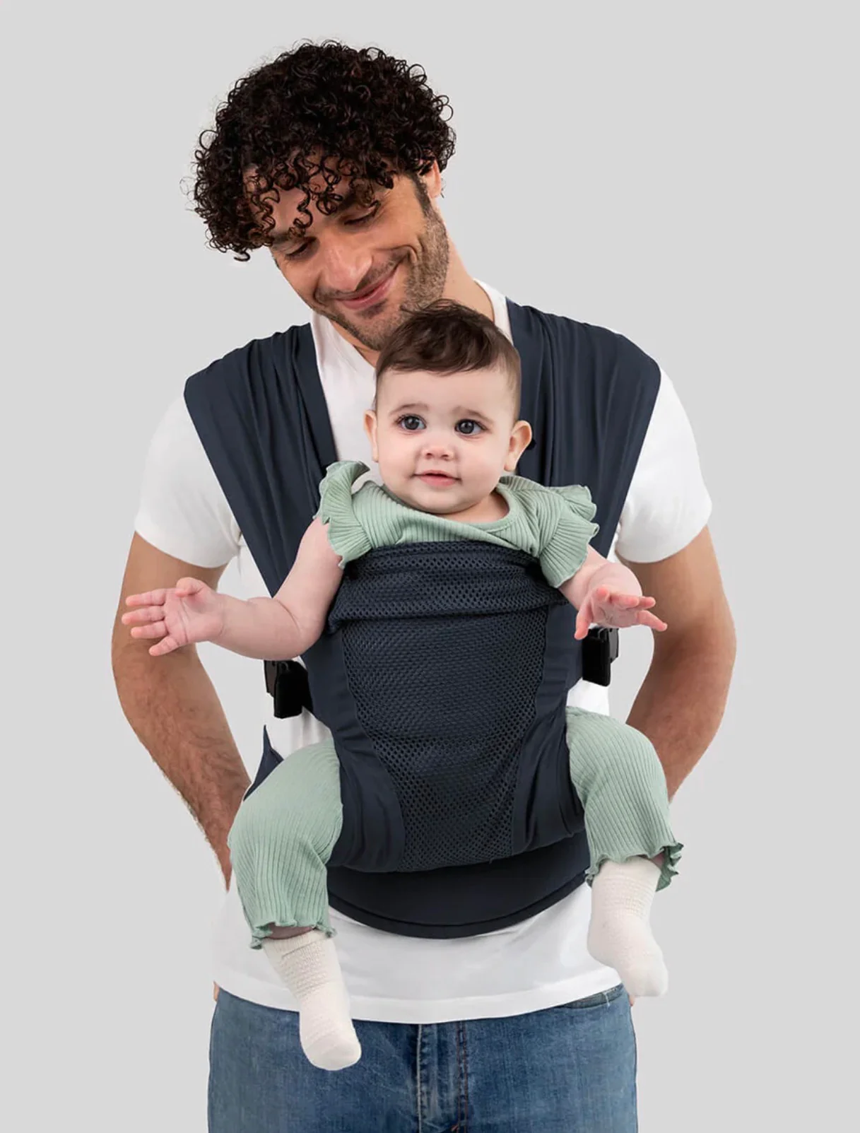 Izmi Breeze Baby Carrier - Image 5