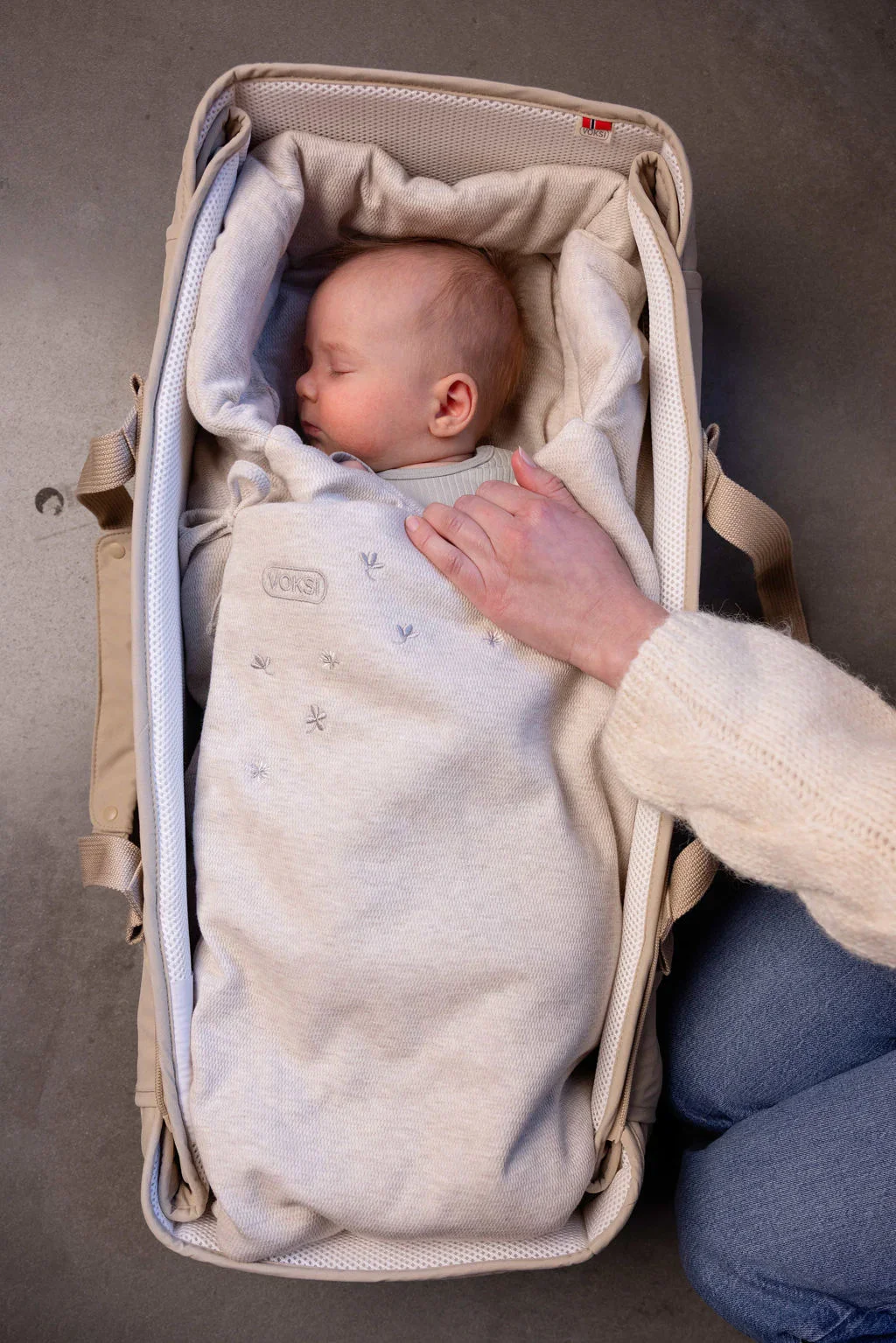 Voski Wool Wrap - Image 4